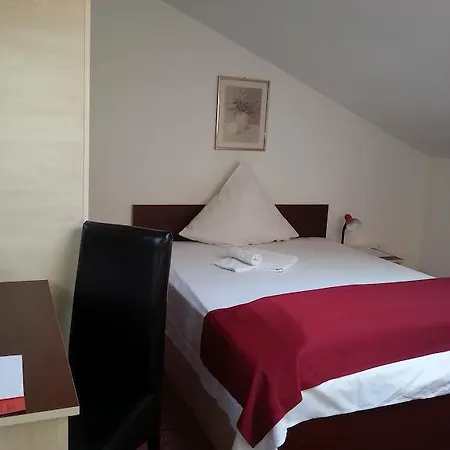 Πανσιόν Pensiunea Pura Vida